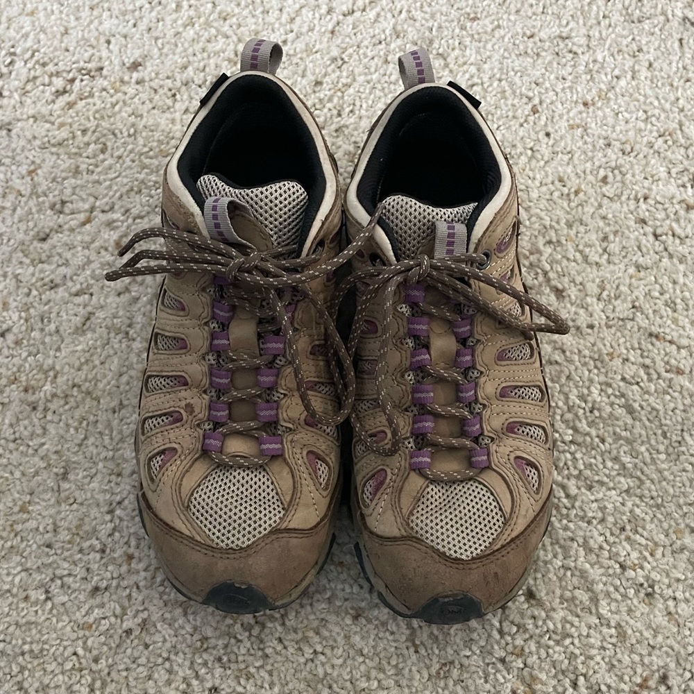 Oboz Womens Sawtooth Low B-Dry Hiking Shoes